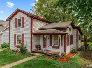 3S511 4th St, Warrenville, IL 60555