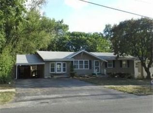 6703 NW 72nd St, Kansas City, MO 64151