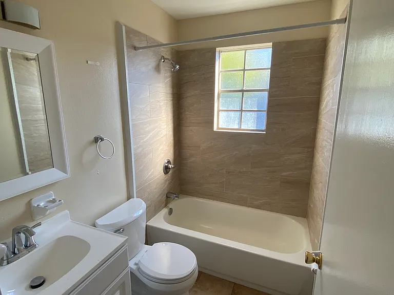 4425 Tabony St #D — Photo 7