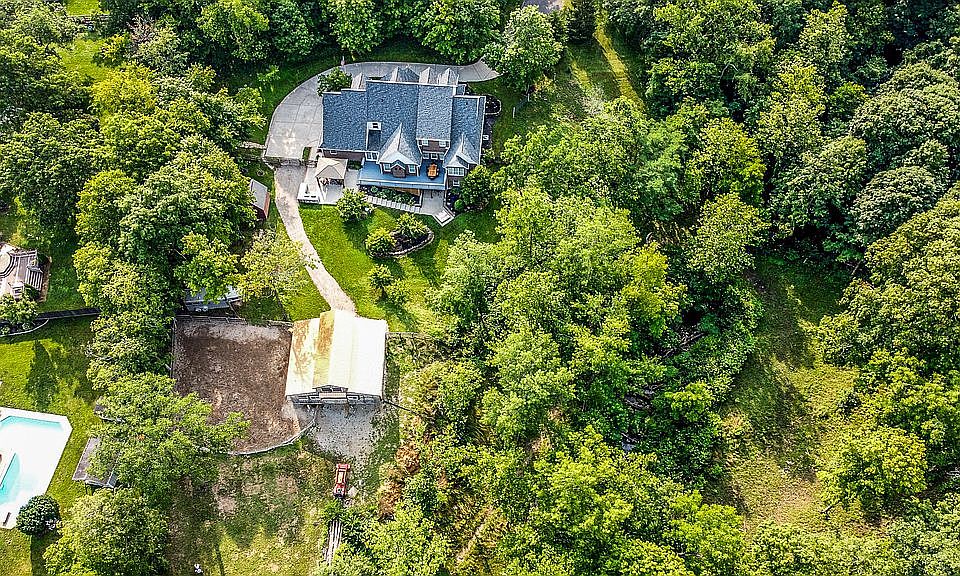 1st image of 5847 Woodthrush Ln