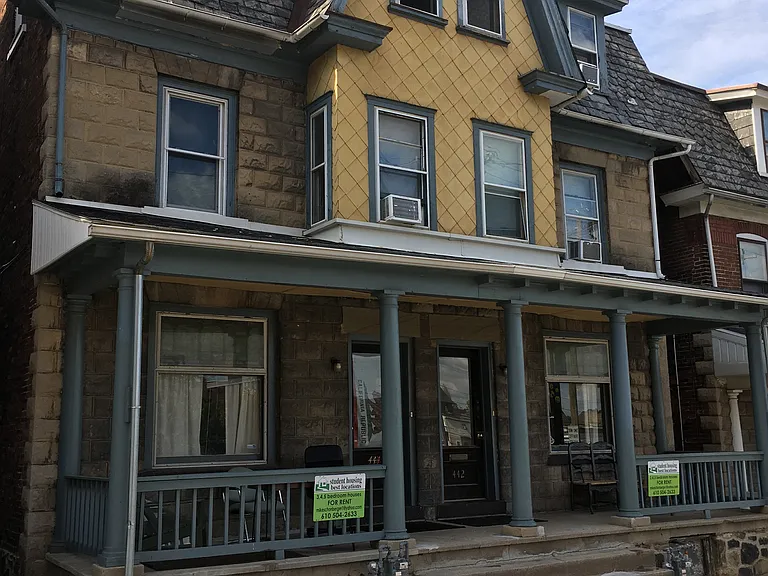442 Birkel Ave — Photo 11