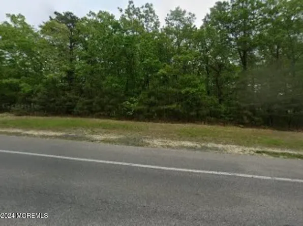 661 Lighthouse Drive, Barnegat, NJ 08005