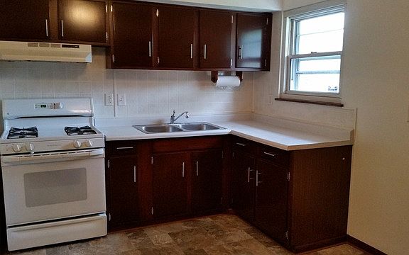 5th image of 2508 Wesleyan Ave