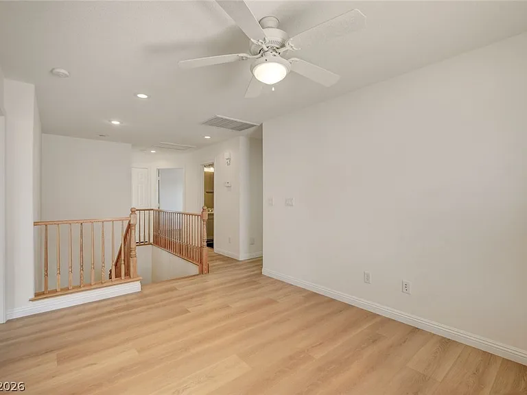 10808 Wallflower Ave — Photo 17