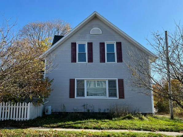 307 Hancock St, Manistee, MI 49660