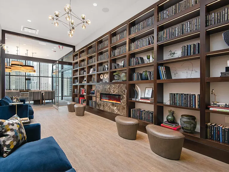 1 N Halsted St #2903 — Photo 6