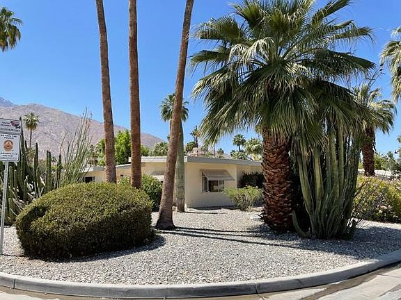 2nd image of 1440 Palm Tree Dr