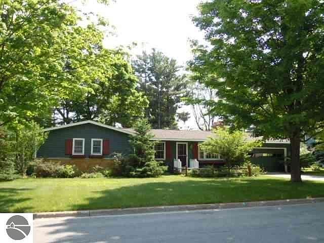 1st image of 229 Fairlane Dr