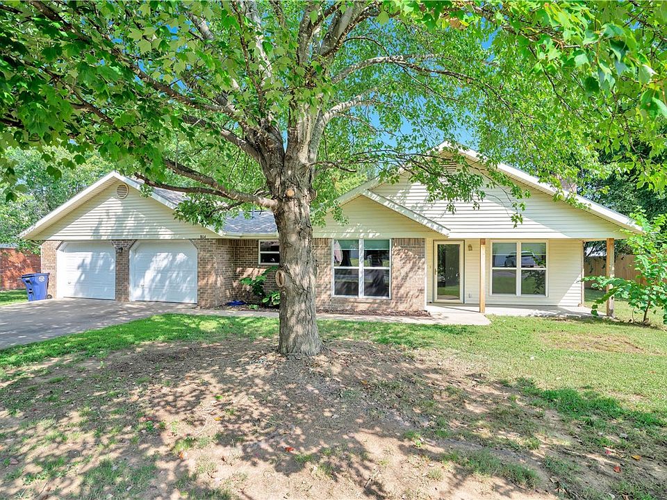1st image of 804 Prairie Oaks Dr