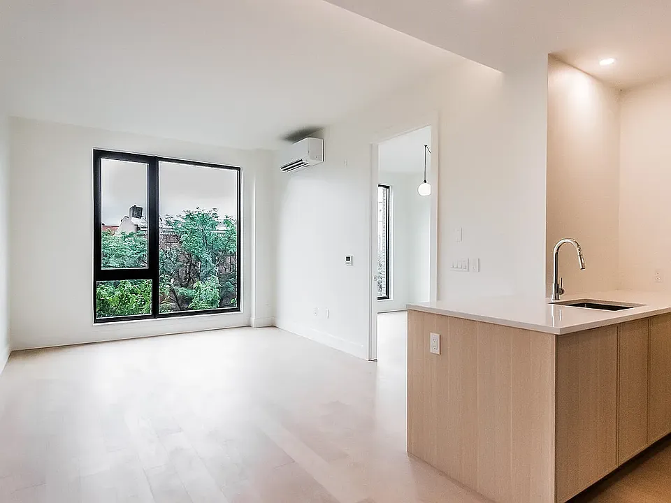 218 Front St #3133