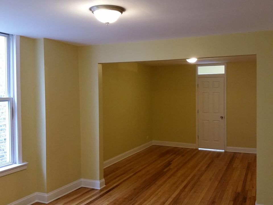 Dinning & Living Rooms