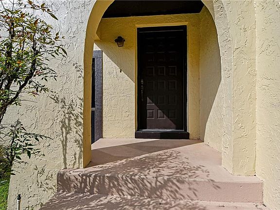 3rd image of 505 Hunter Cir