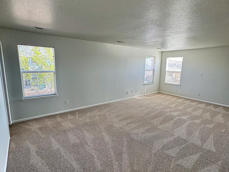886 Ponderosa Ln — Photo 17