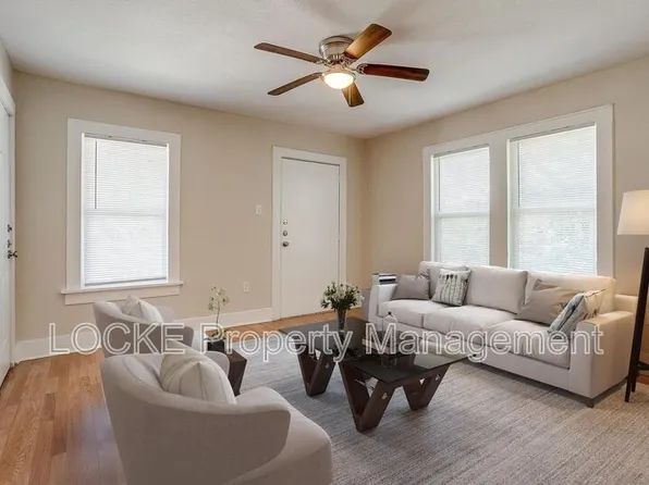 1016 E Arlington Ave APT C, Fort Worth, TX 76104