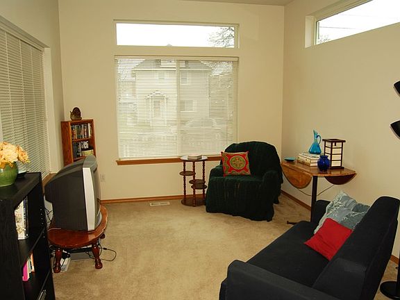 5th image of 1210 S Cushman Ave