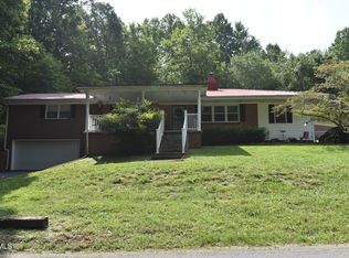 127 Sewanee Rd, Johnson City, TN 37601