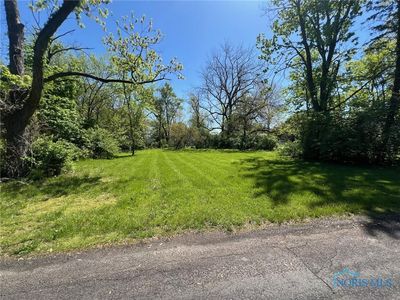 1051 Nela Pkwy, Toledo, OH, 43615