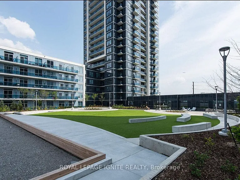 3600 Highway 7 Rd #3204 — Photo 15