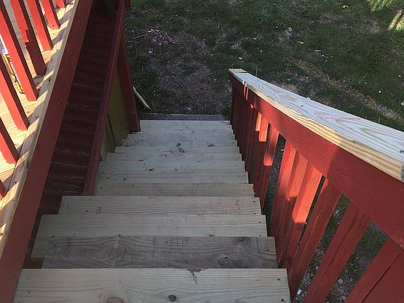 Steps to /from Apt 2