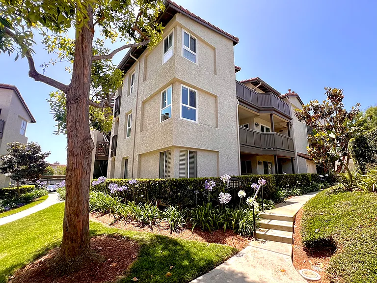 50 Corniche Dr #G — Photo 45