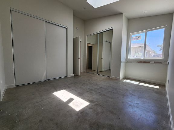 4th image of 10445 Cantara St