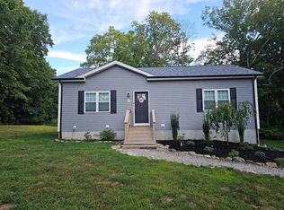 81 Reynolds St, Killingly, CT 06239