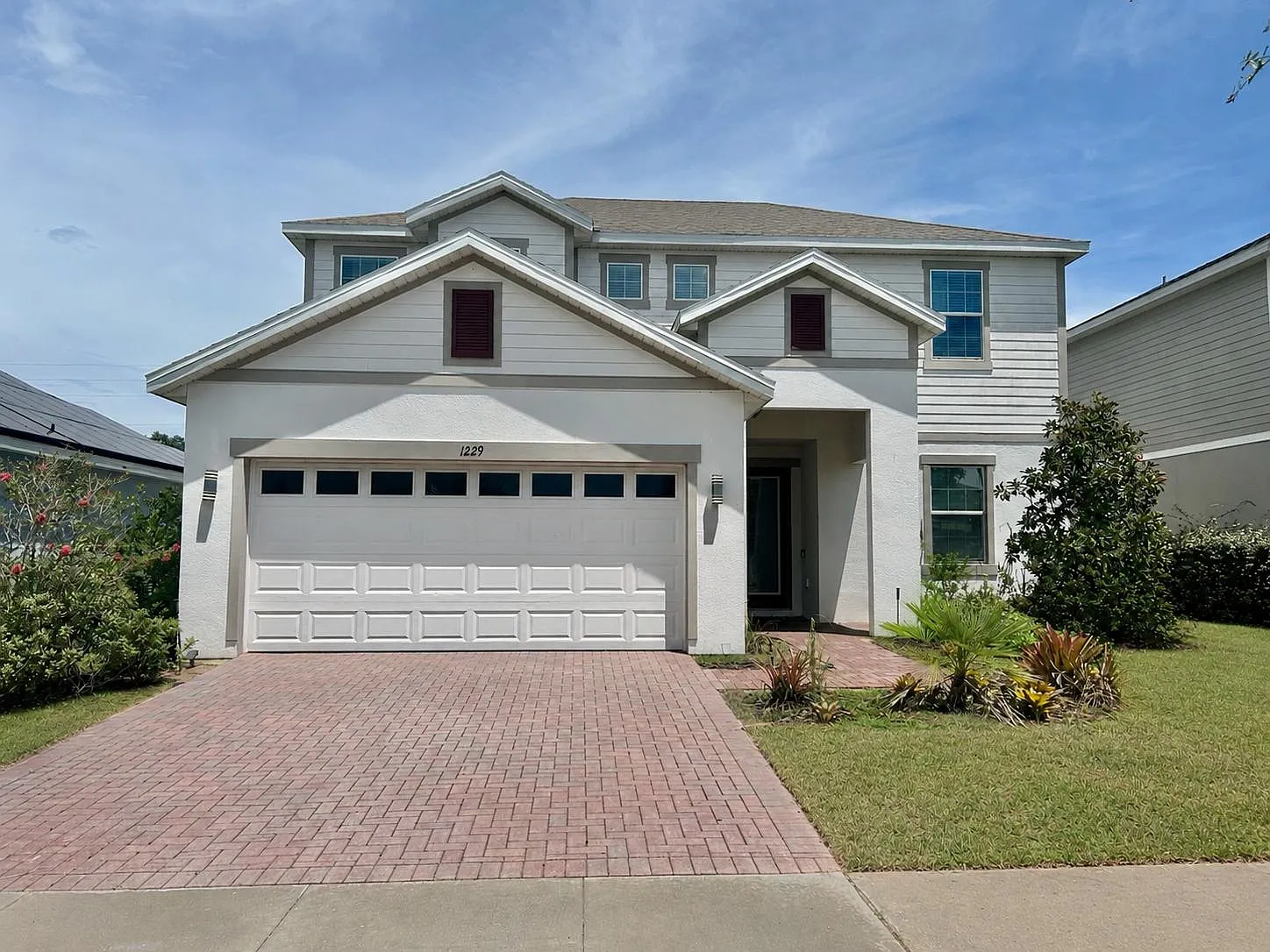 4 bed, 2408 sqft, $2,700 — Photo 1