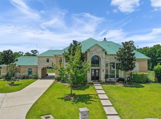 7218 S Oak Ave, Dickinson, TX 77539