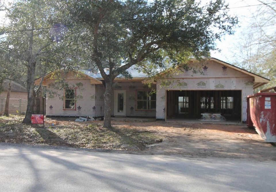 2nd image of 1020 Pineview Blvd