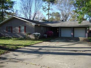 1232 Summer Ln, Jackson, MS 39211