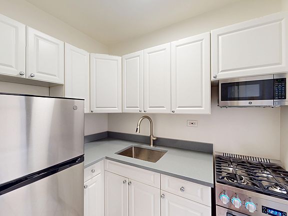 5th image of 412 E 55th St APT 7B