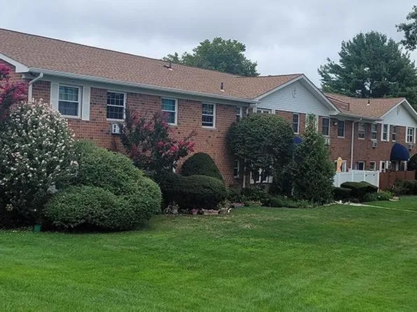 460 Old Town Road #28N, Port Jefferson Station, NY 11776