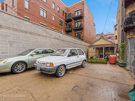5th image of 1642 W North Ave