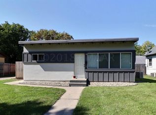 905 17th St S, Fargo, ND 58103