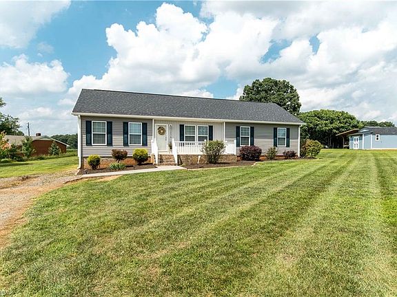2nd image of 1003 Crestline Dr