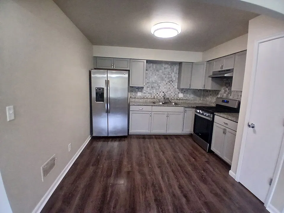 3116 Meriday Ln