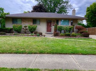 25519 Burg Rd, Warren, MI 48089