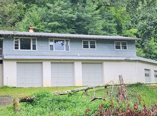 745 Hickory Springs Rd, Burnsville, NC 28714