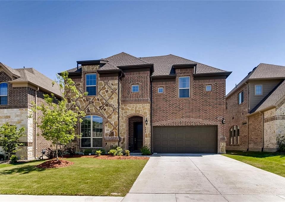 1st image of 3705 Walden Dr