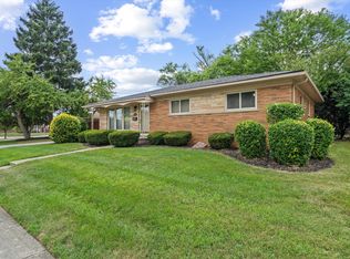 30906 Roycroft St, Livonia, MI 48154