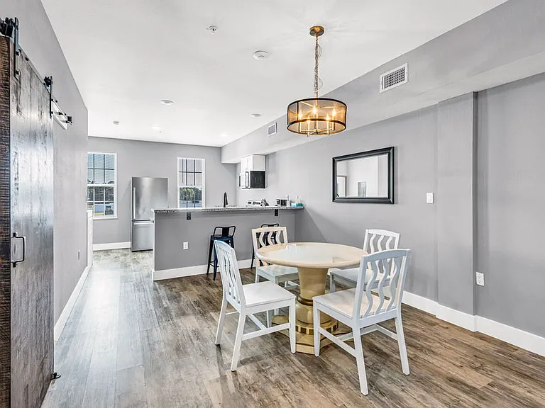 109 E Orchard Loop — Photo 6
