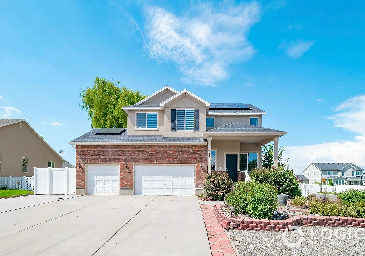 5 Bed / 4 Bath Single-Family Home for Rent in Herriman, UT — Photo 1
