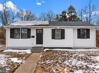 1015 Crest Rd, Pine Hill, NJ 08021