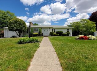 37 Redwood Dr, Providence, RI 02911