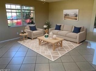 303 SW 3rd Pl APT 102, Cape Coral, FL 33991