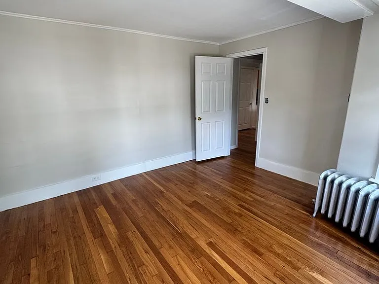 76 Pleasant St — Photo 15