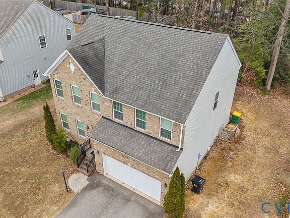 5th image of 1724 Camerons Landing Blvd