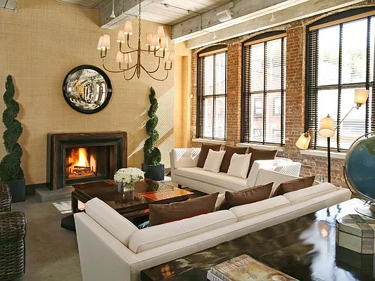 Sold by Sotheby's International Realty | media 7