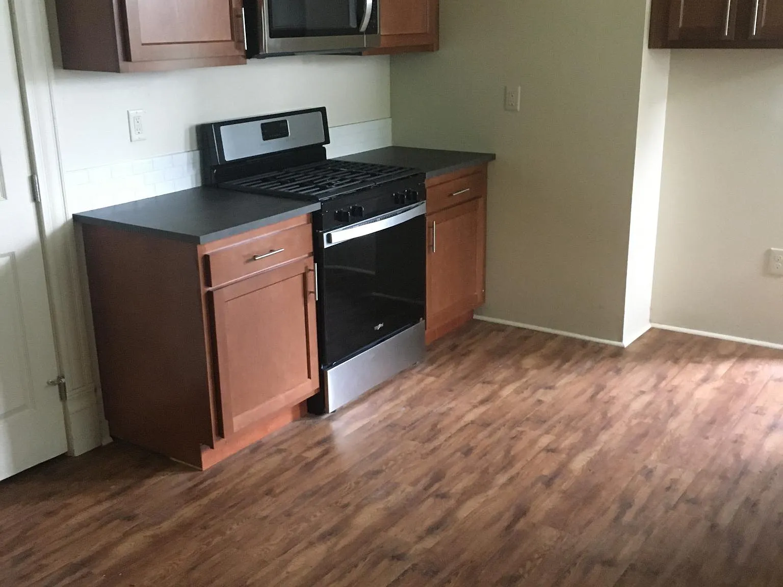 3028 Huxley St — Photo 3
