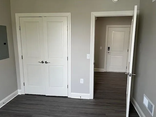 236 W Market St #1 — Photo 9